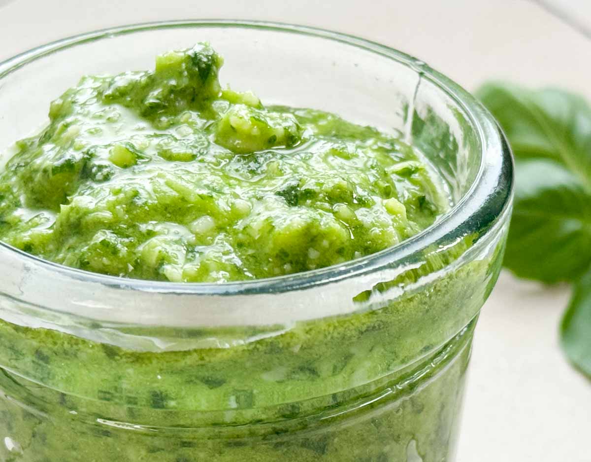 Pesto di Basilico in glass jar